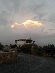Antorcha en las nubes